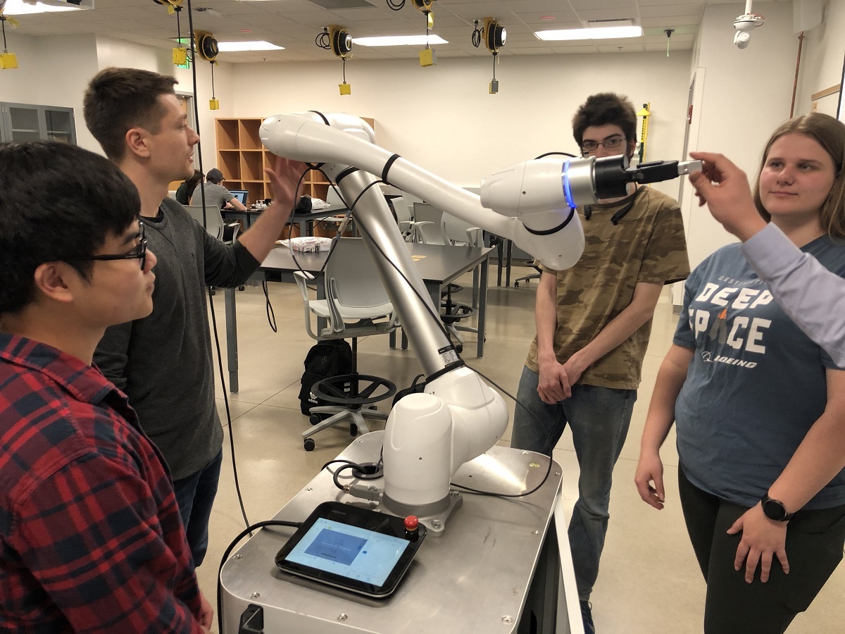 NDSU students working with the robotic cobot – press release