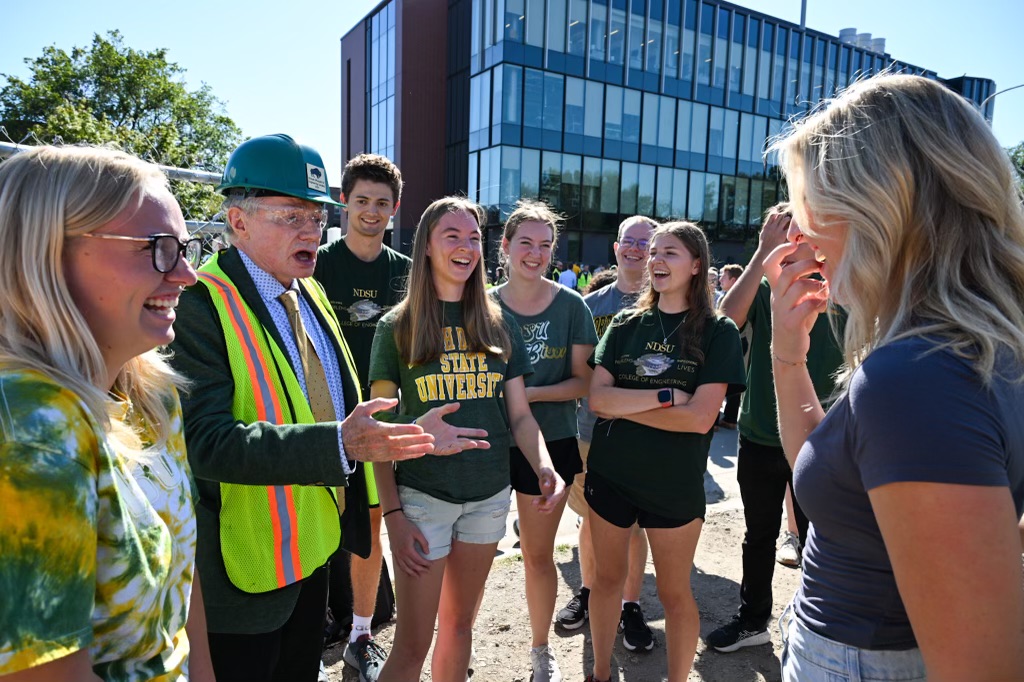 Richard Offerdahl talking with NDSU students