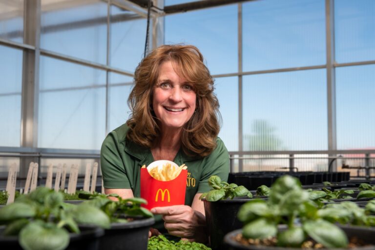 North Dakota and Minnesota Potato Growers Establish Endowed Professor in Potato Breeding at NDSU